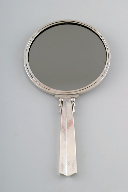 Georg Jensen art deco hand mirror in sterling silver, design 150B, designed by Harald Nielsen,1945-52.