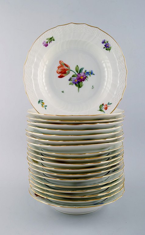 Royal Copenhagen Light Saxon Flower, 19 deep plates.Decoration Number 493/1617.