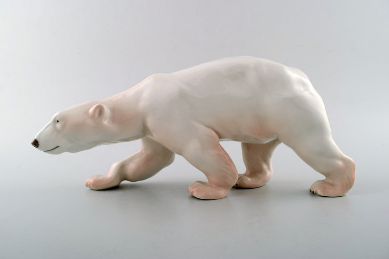 Figure of large Walking Polar Bear (No. 425) from Royal Copenhagen.