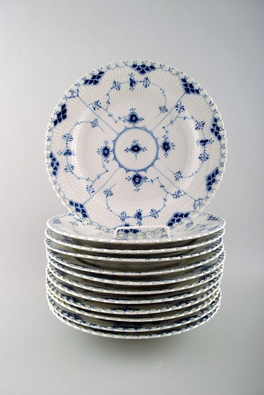 12 plates Blue fluted full lace dinner plates from Royal Copenhagen.Decoration number 1/1084.