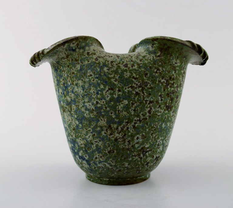 Arne Bang keramik vase. Stemplet AB 179.