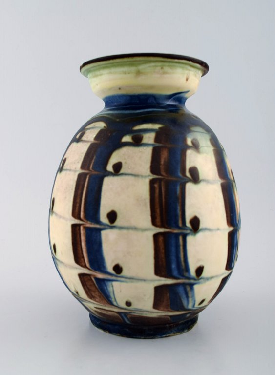 Kähler, Denmark, glazed stoneware vase in modern design.1930/40 s. Cow horn technique.