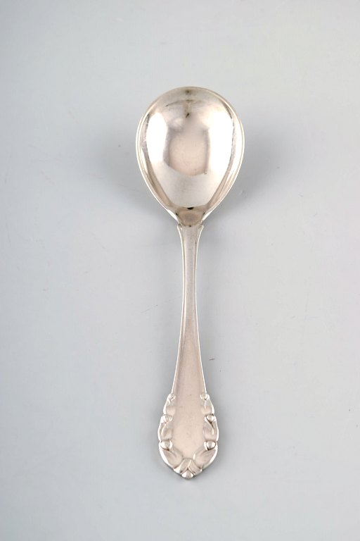 Georg Jensen "Liljekonval" marmeladeske i sterlingsølv. 1933-1944. 