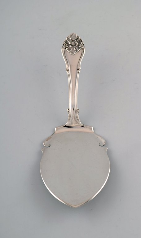 Horsens silverware factory. Serving spade in silver (830). 1930.