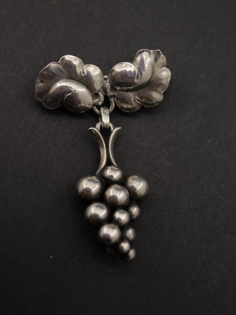 Georg Jensen. Moonlight Grapes, broche