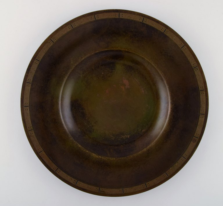 Just Andersen. Stort fad i legeret bronze. 1940