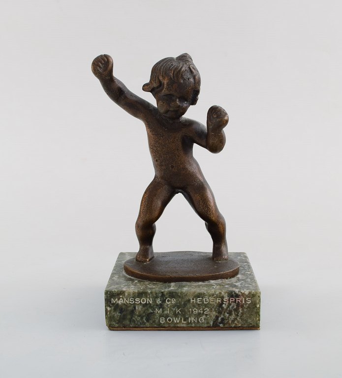 Danish bronze sculpture on a marble base. Little girl. Dated 1942.