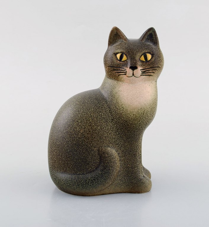 Lisa Larson for K-Studion / Gustavsberg. Cat in glazed ceramics. 20th century.