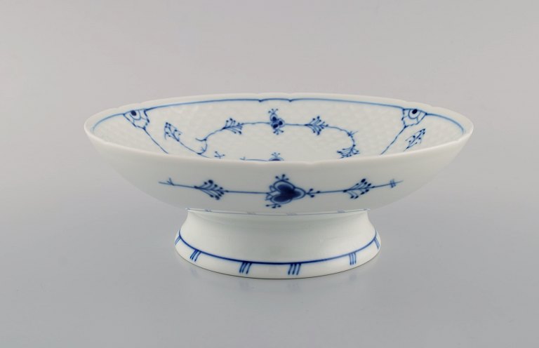 Bing & Grøndahl musselmalet opsats. Modelnummer 428. Midt 1900-tallet. 
