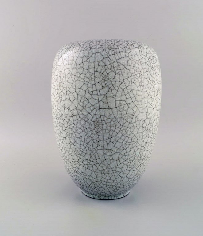 Karlsruhe, Germany. Vase in glazed stoneware. Beautiful crackle glaze. Mid-20th century.