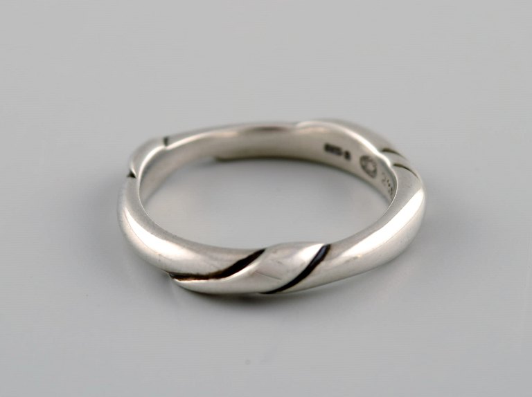 Ole Kortzau for Georg Jensen. Ring in sterling silver. Model 238. Late 20th Century.