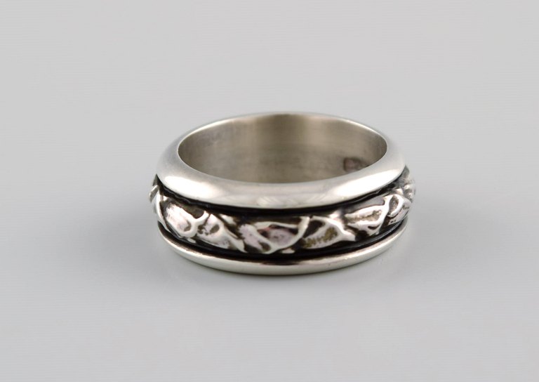 Georg Jensen ring i sterlingsølv. Model 28C. Sent 1900-tallet.
