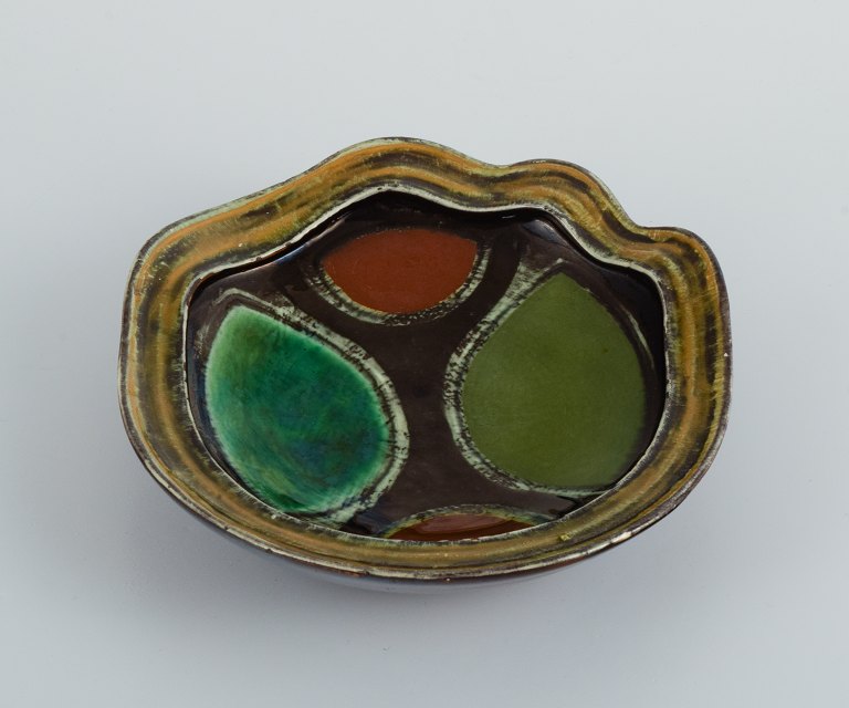 Gete Petersen for Kähler, keramikskål.Håndmalet, abstrakt motiv.