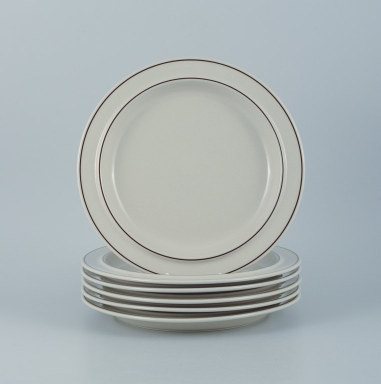 Arabia, Finland. Seks Fennica tallerkner i stentøj.