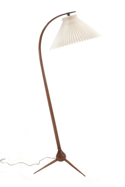 "Bridge Lamp" by Severin Hansen Jr., Denmark. Manufactured by Haslev Møbelfabrik, beech. H: 149cm