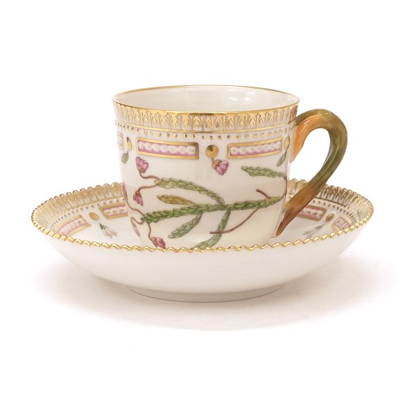 Royal Copenhagen Flora Danica coffee cup 3597. Nice condition. H: 7cm. "Andromeda tetragona L"