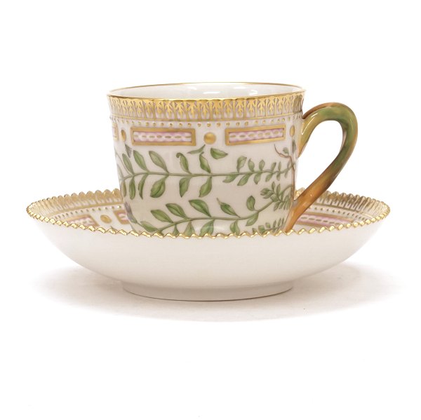 Royal Copenhagen Flora Danica coffee cup 3597. Nice condition. H: 7cm. "Veronica fruticulosa L"