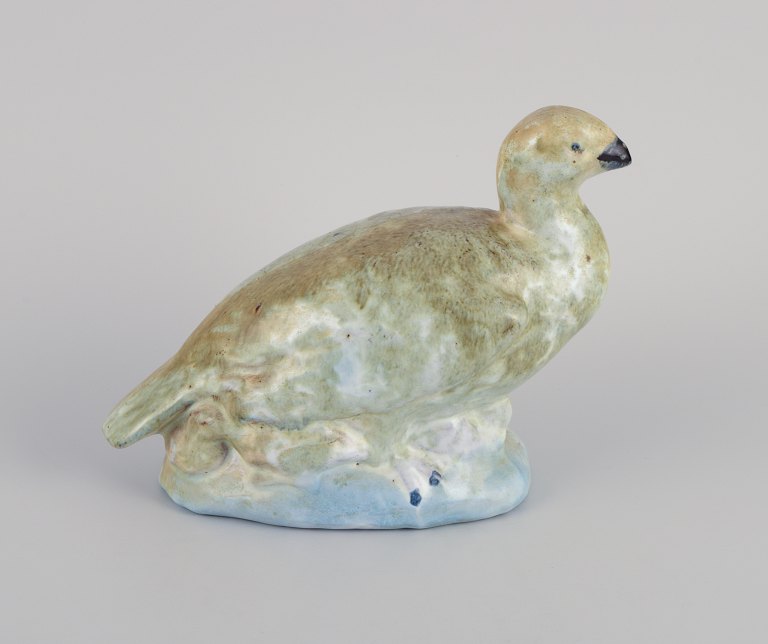 Gudmundur Einarsson (1895-1963). Figure of glazed ceramic in the form of grouse with young.