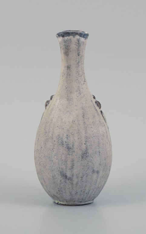 Svend Hammershøi (1873-1948) for Kähler. Vase i glaseret stentøj.Smuk gråsort dobbeltglasur.