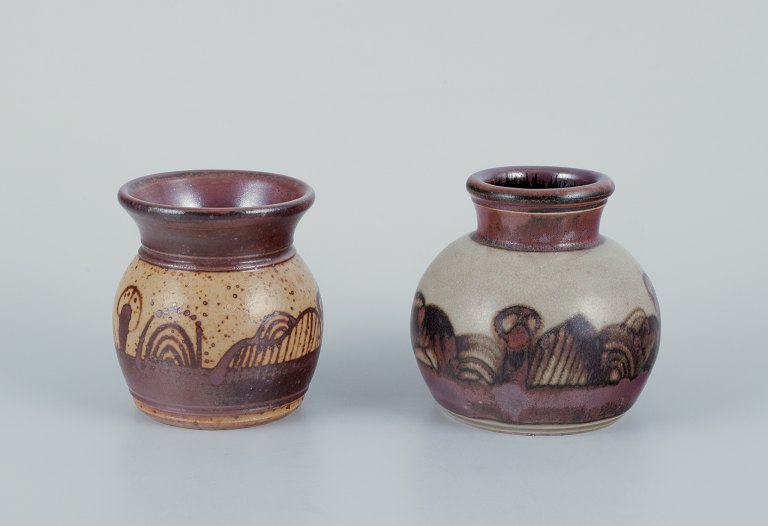 Elly Kuch (1929-2008) and Wilhelm Kuch (1925-2022). Two unique ceramic vases. Glaze in brown and sandy tones. Abstract motifs.