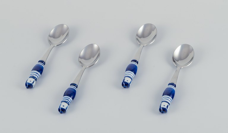 Bjørn Wiinblad for Rosenthal, Germany. A set of four "Siena" spoons in hand-painted ceramic and stainless steel.