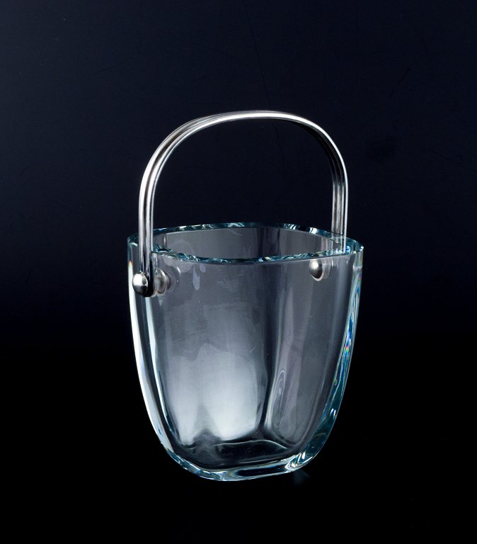 Danish design. Modernist ice bucket in art glass with a handle in sterling silver. Sleek Danish design.