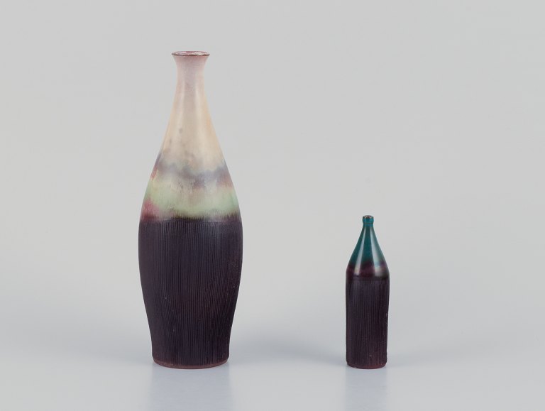 Sven Hofverberg, Swedish ceramist. Large and small unique ceramic vases. Multi-colored glaze.