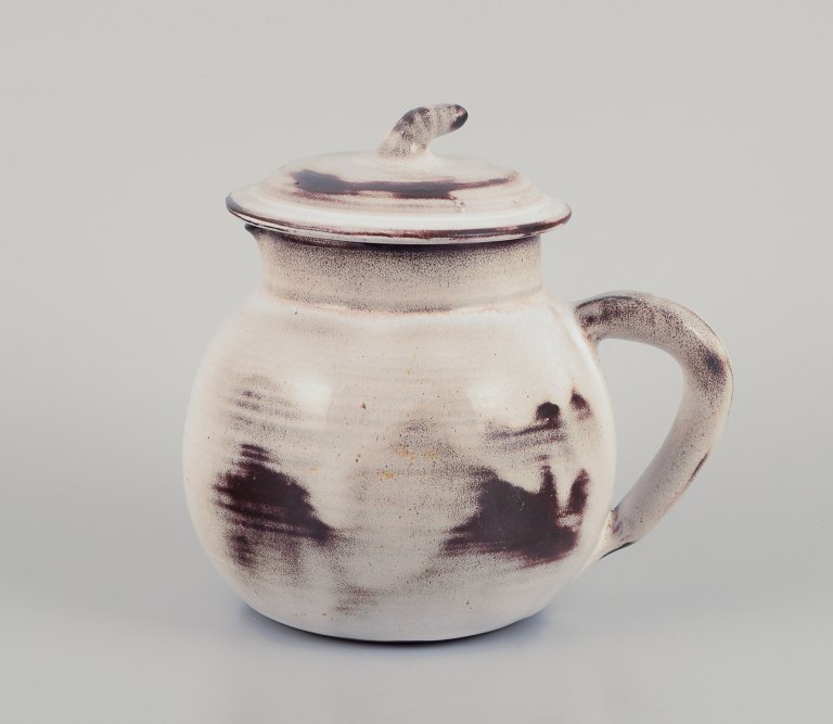 Gerard Hofmann (1917-1965), French ceramicist, own workshop. Large teapot in unique ceramics. Earth-toned glaze. Handmade.