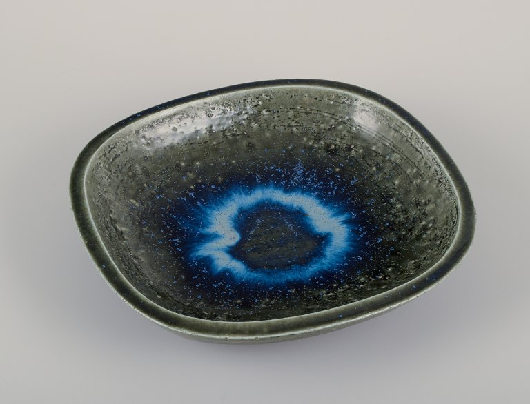 Annelise and Per Linnemann-Schmidt for Palshus, Denmark.Large and rare unique ceramic bowl with green and blue glaze.