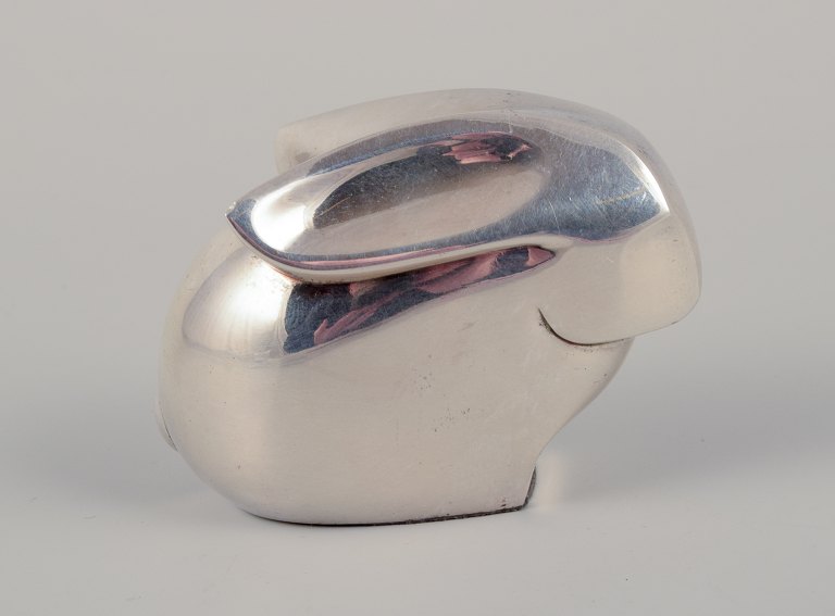 Dansk International Designs Ltd.Small sculpture of rabbit in plated silver.