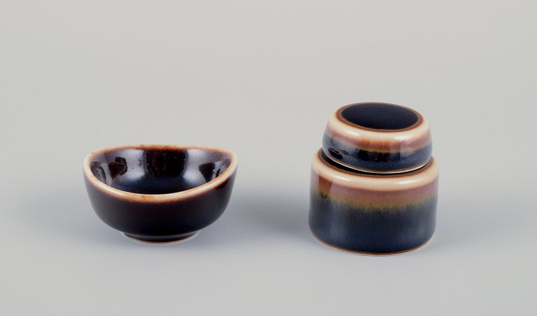 Carl Harry Stålhane for Rörstrand, Sweden.Miniature bowl and miniature lidded jar in ceramic.