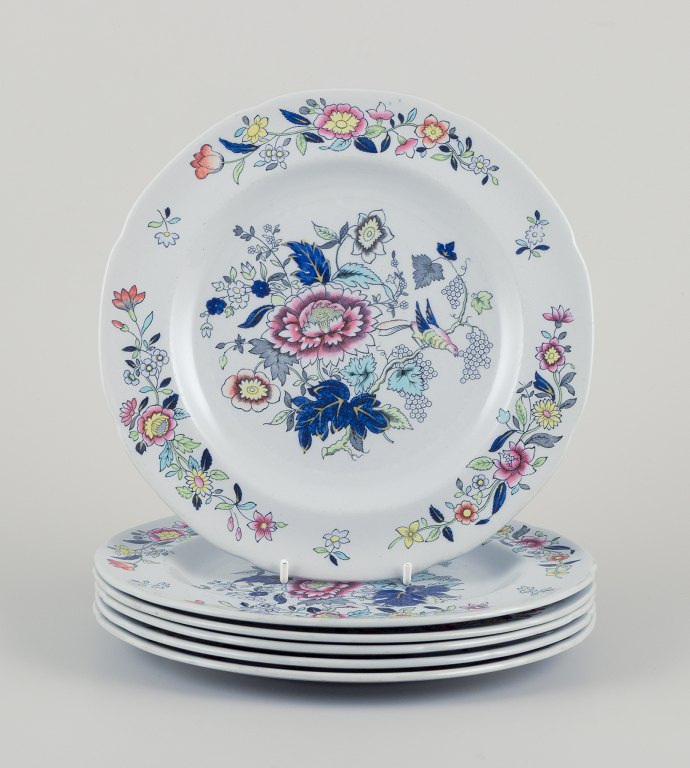 Copeland/Spode, England.Six lunch plates in faience.