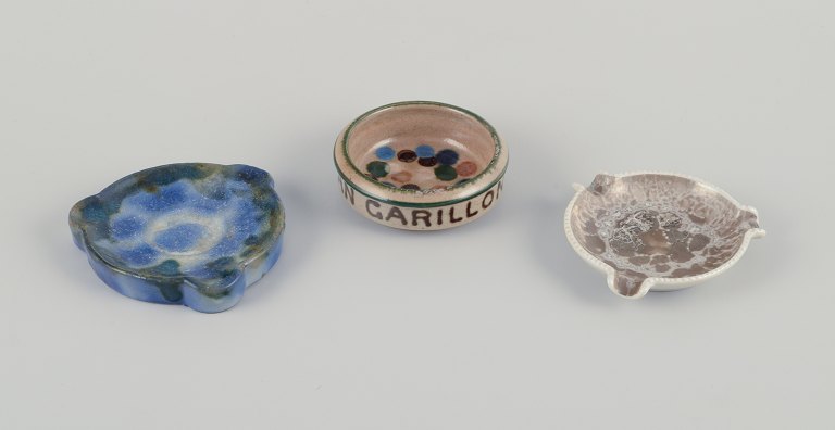 French ceramicists.Three pieces of unique ceramics. Two ashtrays and a small bowl.