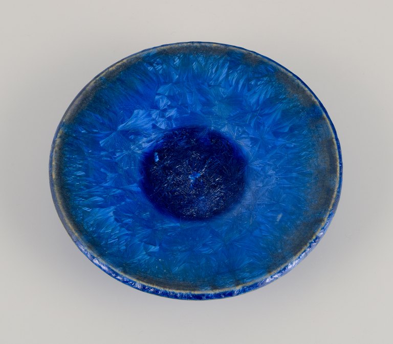 Marius Bessone for Vallauris. Unique ceramic bowl in crystalline glaze.
