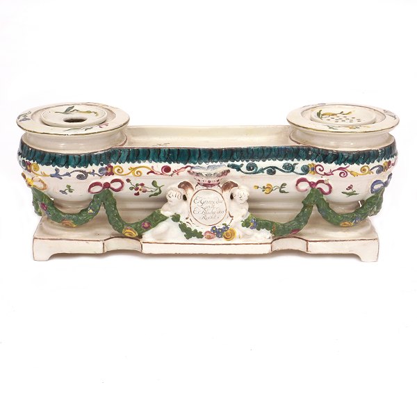 18th century Danish faience writing set manufactured by Kastrup, Copenhagen. H: 14,3cm. L: 35cm