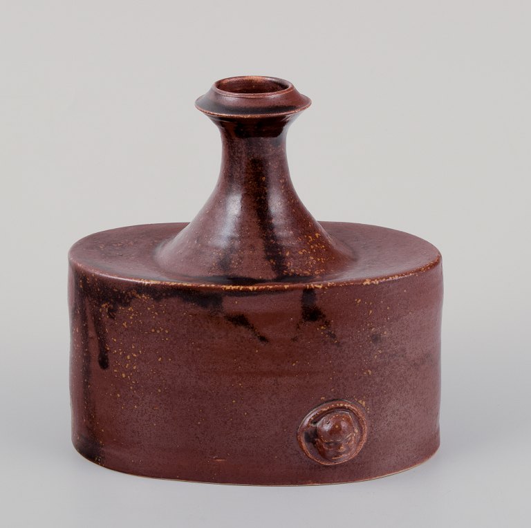 Rolf Fagerberg.Svensk keramiker. Unika keramikvase.