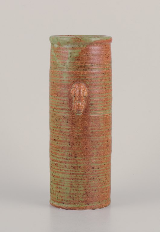 Patrick Nordström for Isle, Danmark.Stor cylinderformet unika keramikvase.