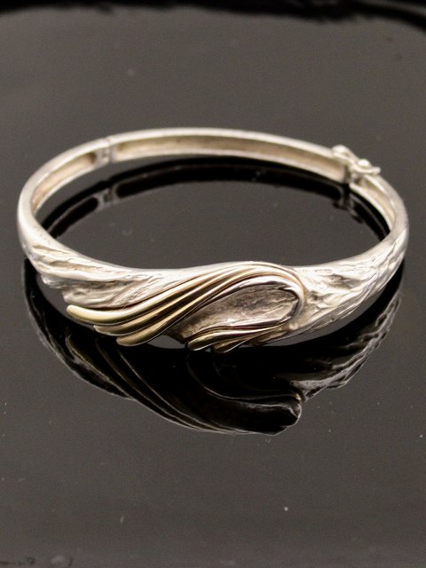 Sterling silver bangle