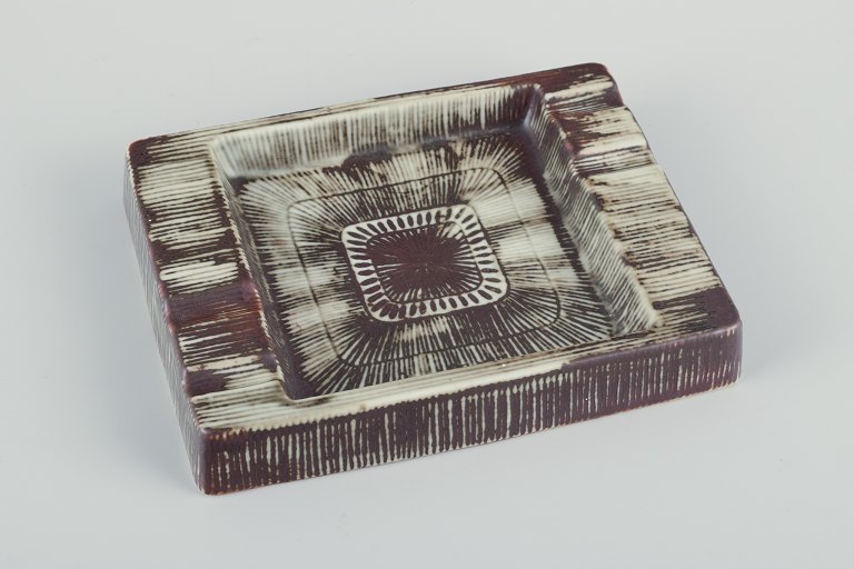 Hertha Bengtson for Rörstrand, Sverige.Askebæger af stentøj.