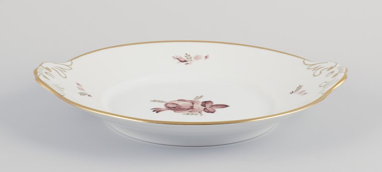 Royal Copenhagen, ovalt Brun Rose kagefad.