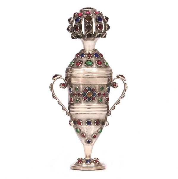 Danish silver vinaigrette by Dethlefsen, Sonderburg, circa 1835. H: 15,6