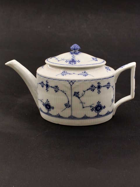 Royal Copenhagen blue fluting teapot 1/454