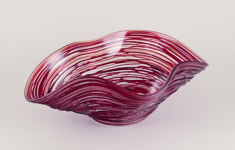 Enrico Cammozzo, Vetro Artistico Murano, Italien.
Kolossal unika bordskål af glas.