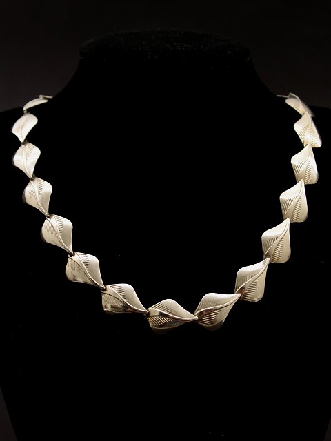 N E From sterling sølv halskæde