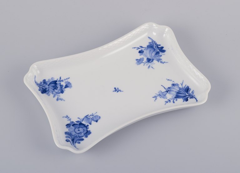 Royal Copenhagen. Blue Flower Braided. Tray in porcelain.
