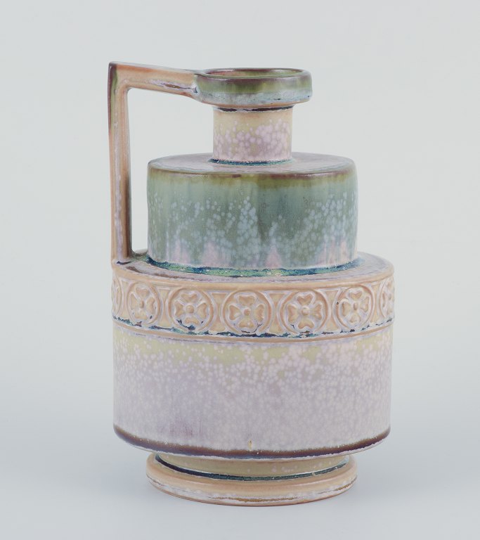 P. Garnier, Enghien, fransk keramiker.Kande af keramik. Art Deco form.