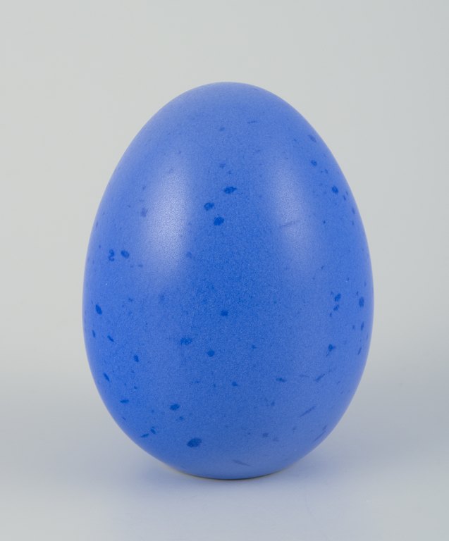 Höganäs Studio, Sweden.Egg in stoneware.
