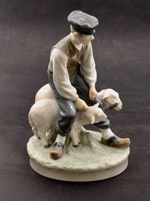 Royal Copenhagen fåre hyrde 627