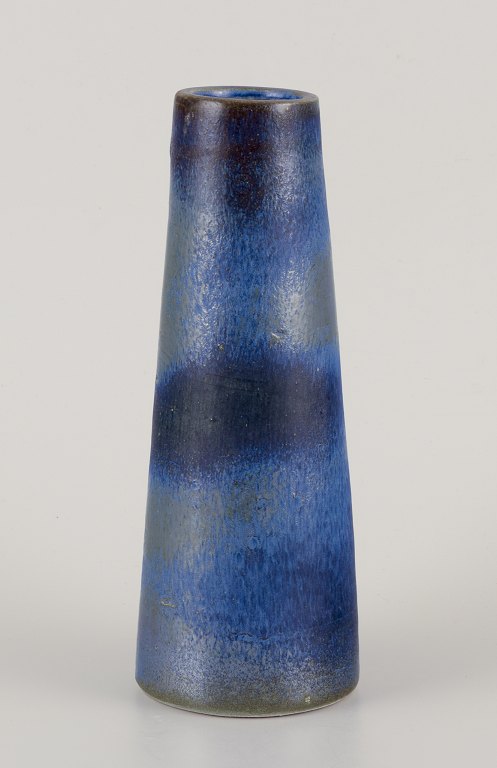 Elly Kuch (1929-2008) og Wilhelm Kuch (1925-2022). Unika keramikvase.