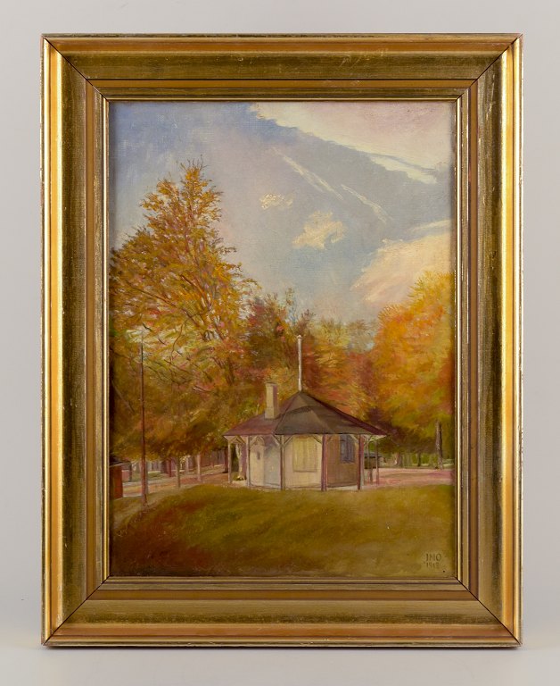 Jeppe Madsen-Ohlsen (f. 1891), dansk maler. 
Olie på lærred.
Motiv af pavillon i Christiansfeld.